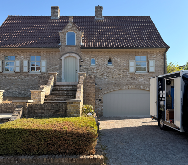 Garagepoort - D. De Poorter BV - Veurne