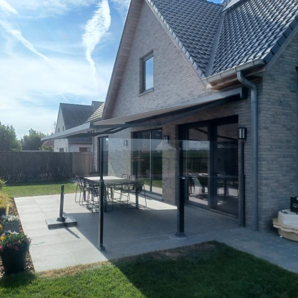 Vast windscherm D. De Poorter BV Veurne PUSH UP