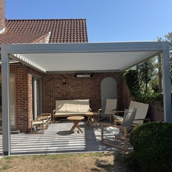Terrasoverkapping lamellendak D. De Poorter BV Veurne VISION 